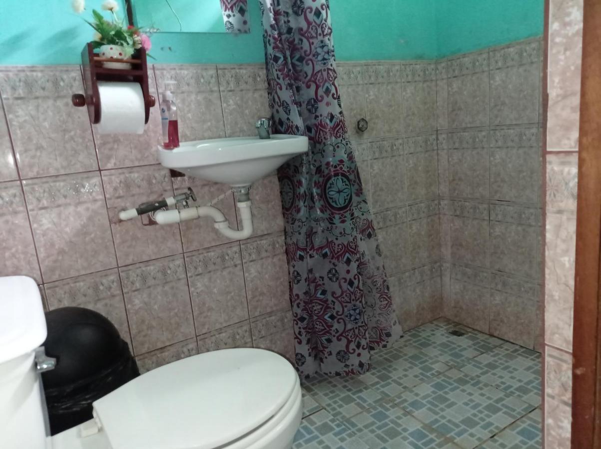 Loren'S House Moyogalpa Bagian luar foto