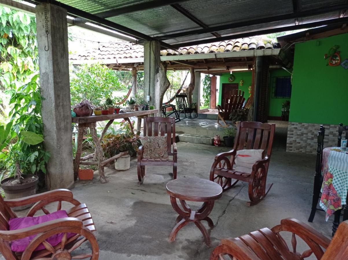 Loren'S House Moyogalpa Bagian luar foto