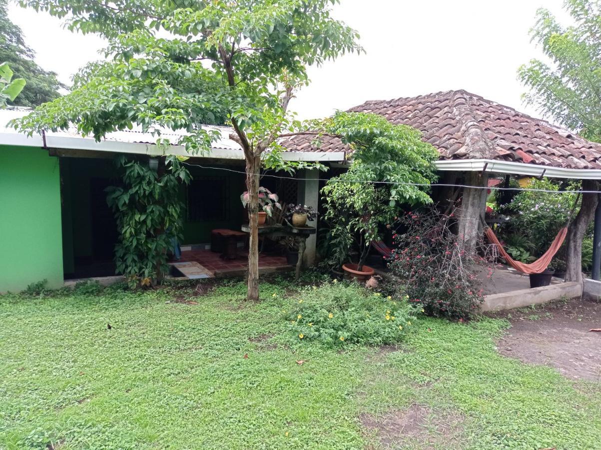 Loren'S House Moyogalpa Bagian luar foto
